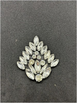 Boncukcu Abla Ütüyle Yapışan Parlak Taşlı Aplik Kristal Taşlı Ayakkabı, Çanta ve Kıyafet Aksesuarı 5x5 cm