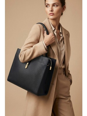 Gaia Rinaldi Kadın Siyah Evrak Çantası, Kilit Detaylı, 3 Bölmeli, Ayarlanabilir Askılı