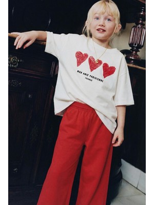 Magu Kız Çocuk Pamuklu Ekru Kalp Baskılı T-Shirt ve Kırmızı Eşofman Takım