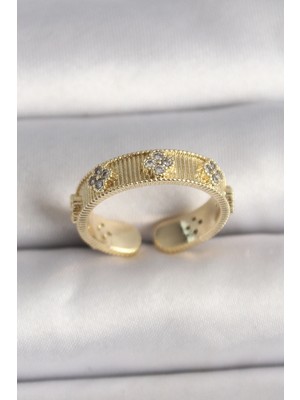 Shoplet Buğz Pirinç Gold Renk Zirkon Taşlı Yonca Işlemeli Ayarlanabilir Yüzük