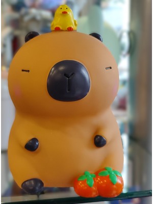 Ada Çanta Kırtasiye Capybara Figür Büyük Boy Dekoratif Şık Tasarım Plastik Kumbara (21CM*15CM) ADCV77106