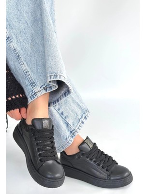 Trivogue Yier Siyah Cilt Bağcıklı Spor Ayakkabı