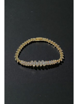 Lunel Accessory Altın Kaplama Baget Zirkon Taşlı Zincir Bileklik – Zarif ve Modern Tasarım