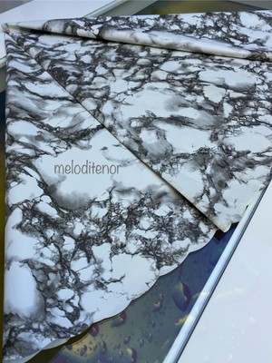 Mirella  Mermer Desen Kenarlı Volanlı Dalgalı Kesim Astarlı Kaymaz Pvc Yuvarlak Muşamba Masa Örtüsü