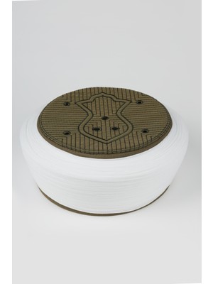 Sarıkhane Çocuk Namaz Sarığı – Beyaz Kumaş – Yeşil Takke – Düz Sarım – Nâli Şerif – 6 Metre