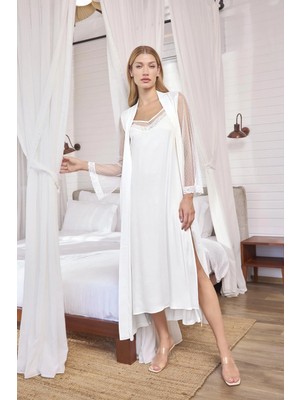 Marsilyan Dantelli Tüllü ve Dekolteli Saten Sabahlık Takımı