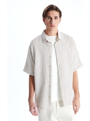 Lc Waikiki Yeni Sezon Rahat Kalıp Kısa Kollu Çizgili Müslin Erkek Gömlek