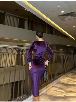 Nova Epoxy Art Kadın Bisiklet Yaka Vatkalı Manşet Detay Kadife Kumaş Midi Boy Elbise