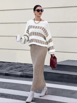 Nova Epoxy Art Kadın Uzun Kollu Kayık Yakalı Salaş Triko Bluz ve Etek Ikili Takım