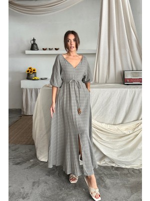 Nova Epoxy Art V Yaka Bel Boncuk Bağlamalı Müslin Elbise Yırtmaç Detaylı - Gri