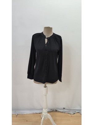 Nova Epoxy Art Kadın Uzun Kollu Yakalı Yakadan Bağcıklı Düğmeli Sandy Bluz