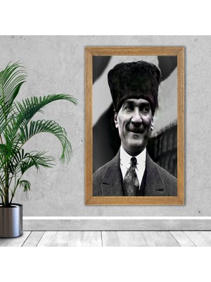 Lioncraft Ulu Önder Mustafa Kemal Atatürk Portresi, Çerçeveli Cam Tablo 50X70 cm