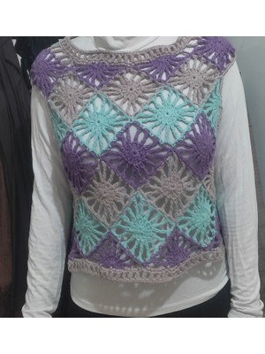 Kevser Nur Tuhafiye El Örgüsü Motifli Bayan Süveter