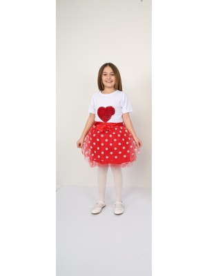 ÜMİTEKS WORLD OF CLOTHES 23 Nisan Gösteri Kıyafeti Kırmızı Beyaz Puanlı Etek Kırmızı Kalpli Badi Takım Gösteri Kıyafeti