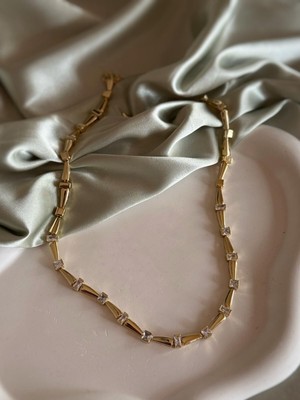 Aurah Baget Taşlı Kolye