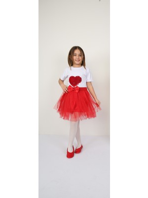 ÜMİTEKS WORLD OF CLOTHES 23 Nisan Gösteri Kıyafeti Kırmızı Tütü Etek ve Kalpli Badi Gösteri Kıyafetleri Etek Kalpli Badi