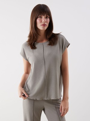 Lc Waikiki Yeni Sezon Bisiklet Yaka Dokulu Kadın Tişört