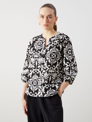 Lc Waikiki Yeni Sezon Kaçık Yaka Desenli Kadın Bluz