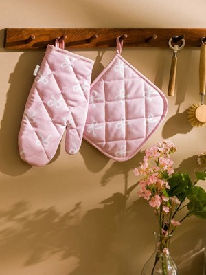 Özbience Pembe Fiyonk Desenli Fırın Eldiveni ve Tutacak, Şık ve Kullanışlı Set
