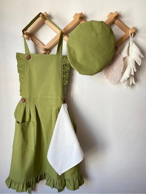 Özbience Yeşil Renkli Fırfır Detaylı Şapkalı Mutfak Önlüğü