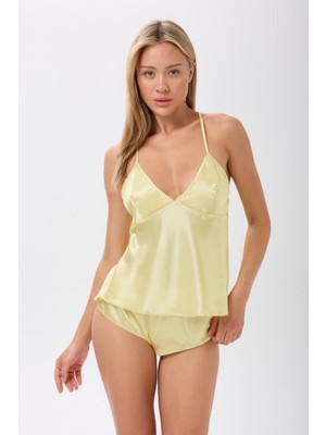 Zined Saten Sırtı Açık Şortlu Pijama Takımı