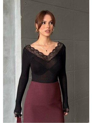 Bejna Kadın V Yaka Dantelli Transparan Bluz