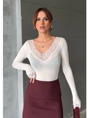 Bejna Kadın V Yaka Dantelli Transparan Bluz