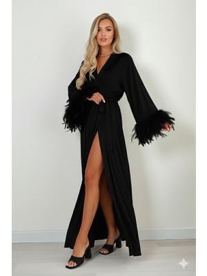 La Donna Kolları Otrişli Ipeksi Satan Tüylü Gelin Sabahlığı