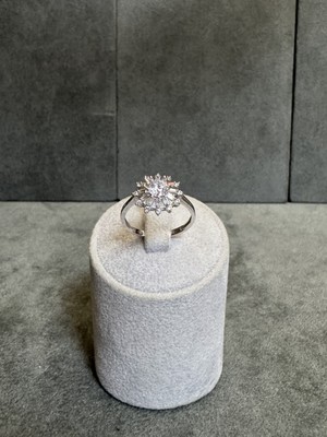 14 Ayar Tasarım Tektaş Altın Yüzük