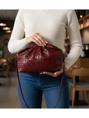BSR Luisant Kadın Logolu Örgü Detaylı Yumuşak Formlu Clutch Çanta, El ve Omuz Portföy Çanta