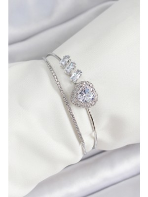 Kyops Pirinç Gümüş Renk Kalpli Zirkon Taşlı Kadın Bileklik - Lisinya