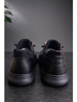 Premium Siyah Deri Erkek Ayakkabı – Günlük Kullanım, Rahat ve Şık