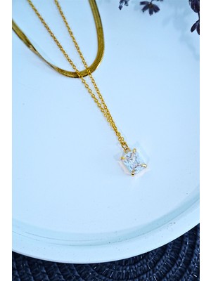 Hatıra Kutusu Baget Taşlı Altın Renk Italyan Bakla Zincirli Kadın Çelik Kolye - Lisinya