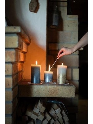 Skygo Rustik Blok Sütun Mum - Altın - Parıltılı - 35 Saat Uzun Yanma Süresi - Ev Mumları - Iç Dekorasyon - Kokusuz - Doğal Vegan Mum - Yağı Yok - 80 x 68 mm