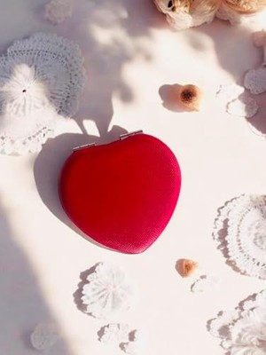 Skygo Cep Aynası Büyüteçli, Makyaj Aynası, Çanta Ayna, Kalpli Ayna,gold Ayna,simli Ayna, Kedi Ayna Rose Ayna,hediyelik Ayna Dekoratif El Aynası, Çelik Ayna (Kırmızı Kalp)