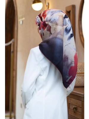 Vissona %100 Twill Ipek Suluboya Çiçek Desenli Siyah - Bordo Renkli 90X90 Eşarp Dikim Şekli : El Dikişi