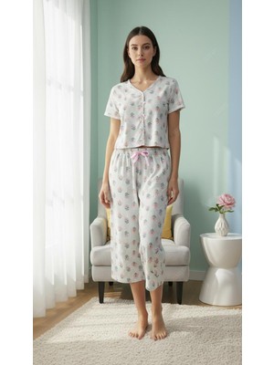 Milan Kumaş Çiçek Desenli Kapri Model Pijama Takımı