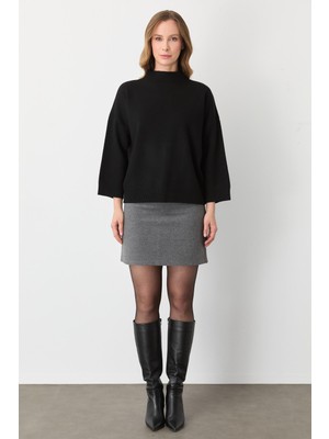 Mutlu Ertan Kadın Kapri Kol Çizgili Bluz Siyah 20140