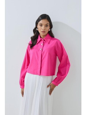 Merve Gültekin Düğme Detaylı Crop Gömlek Fuşya