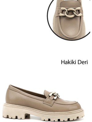GÖNDERİ Kadın Bej  Kalın Topuklu Tokalı Hakiki Deri Loafer Ayakkabı