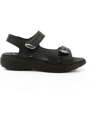 GÖNDERİ Kadın Siyah  Cırt Bantlı Dolgu Topuk Comfort Sandalet