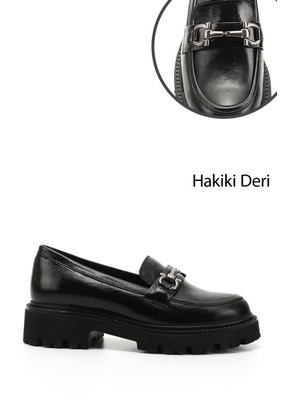 GÖNDERİ Kadın Siyah Rugan  Kalın Topuklu Tokalı Hakiki Deri Loafer Ayakkabı