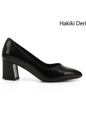 GÖNDERİ Kadın Siyah Rugan  Sivri Burun Orta Kalın Topuklu Hakiki Deri Ayakkabı