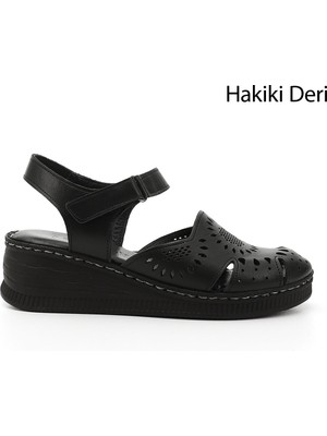 Gönderi(r) Kadın Siyah Cırt Bantlı Dolgu Topuk Hakiki Deri Sandalet