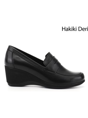 GÖNDERİ Kadın Siyah  Dolgu Taban Hakiki Deri Loafer Ayakkabı