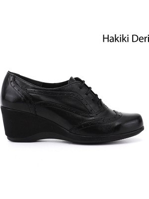 GÖNDERİ Kadın Siyah  Bağcıklı Dolgu Taban Hakiki Deri Ayakkabı