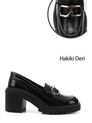 Gönderi(r) Kadın Siyah Rugan Tokalı Orta Kalın Topuklu Hakiki Deri Ayakkabı