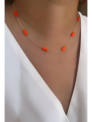 Turuncu Boncuklu Kısa Kolye