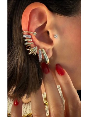 Tek Delik Çoklu Görünüm Kıkırdağa Uzanan Büyük Kıkırdak Küpe Earcuff