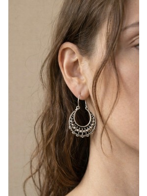 Clandestino Kabartma Detaylı Otantik Halka Küpe Gümüş